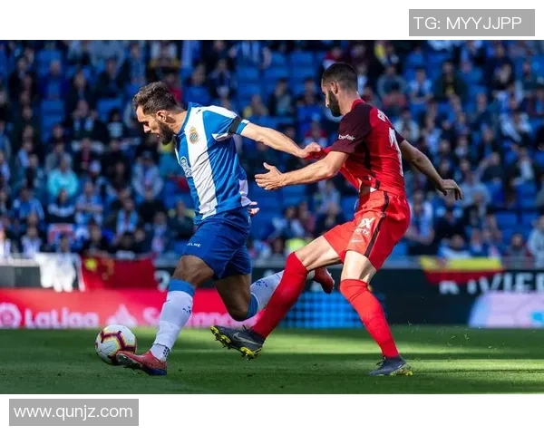 西班牙国家队对阵塞维利亚队的精彩较量即将上演 西班牙国家队对阵塞维利亚队的精彩较量即将上演